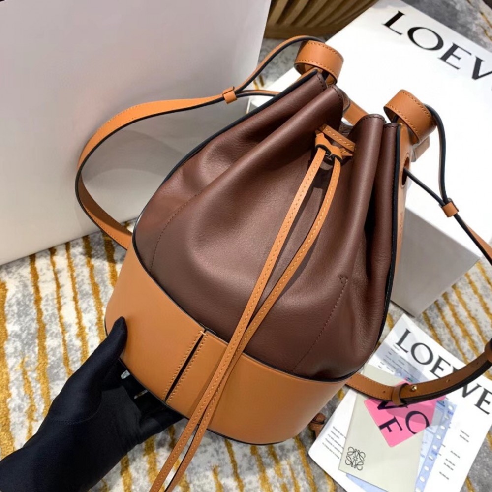 Loewe Medium Balloon Bucket Bag In Hazelnut/Tan Calfskin